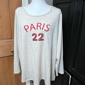 𝅺NWT-HIATUS  Women’s Top